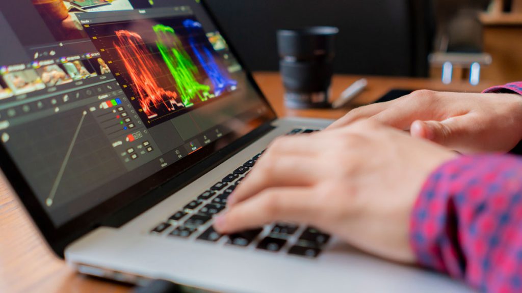 buenas laptops para editar videos